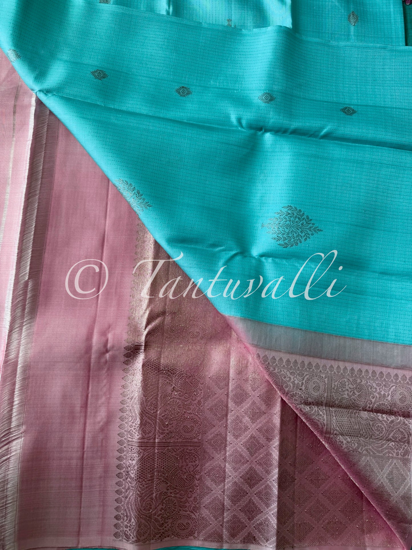 Baby blue with Baby pink - Borderless