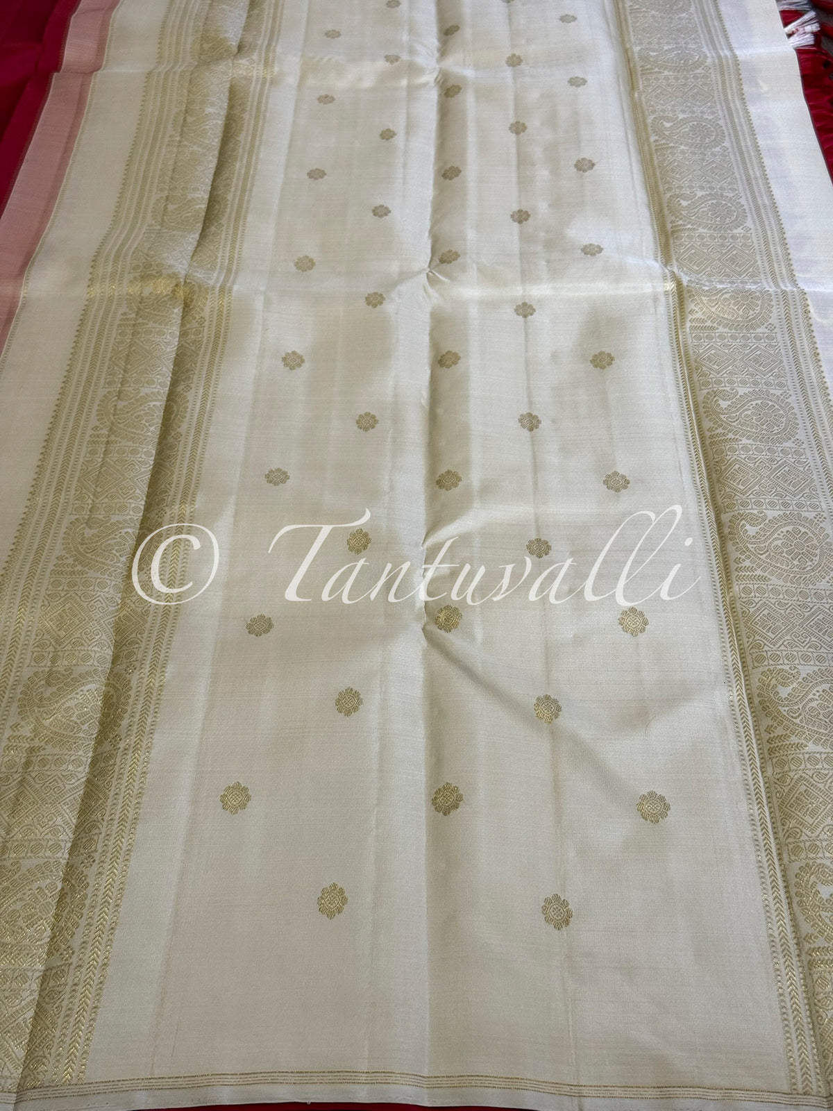 Arakku Rettai Kili Borderless with Ivory Pallu