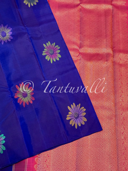 Dark Blue Borderless with Abstract Meenakari Floral Motifs and Pink Pallu