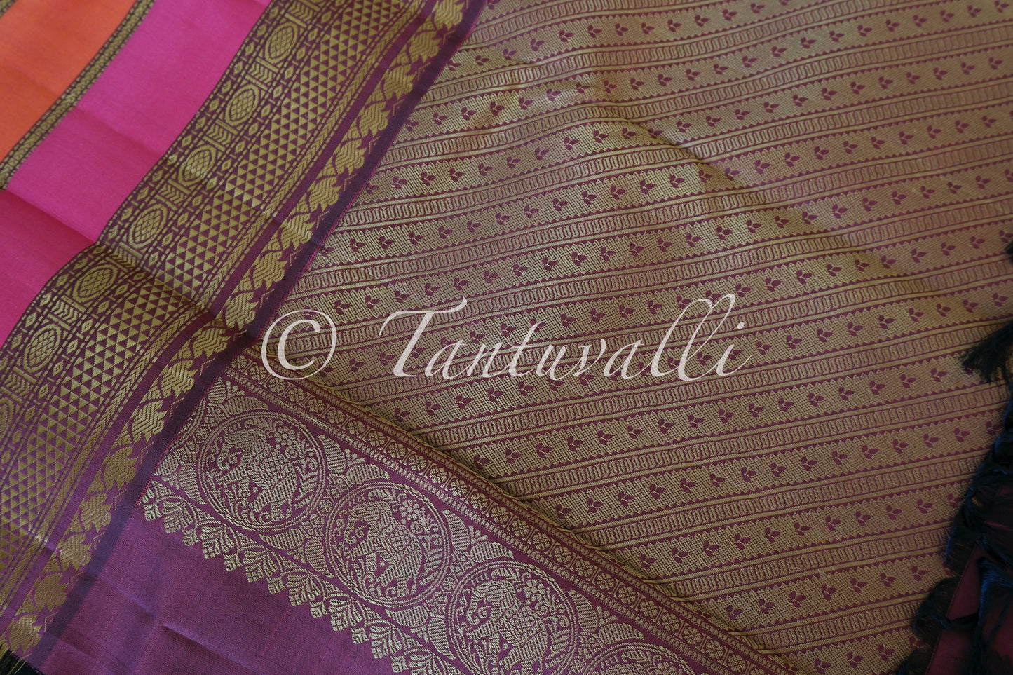 Dual Shade Maroon Self Border