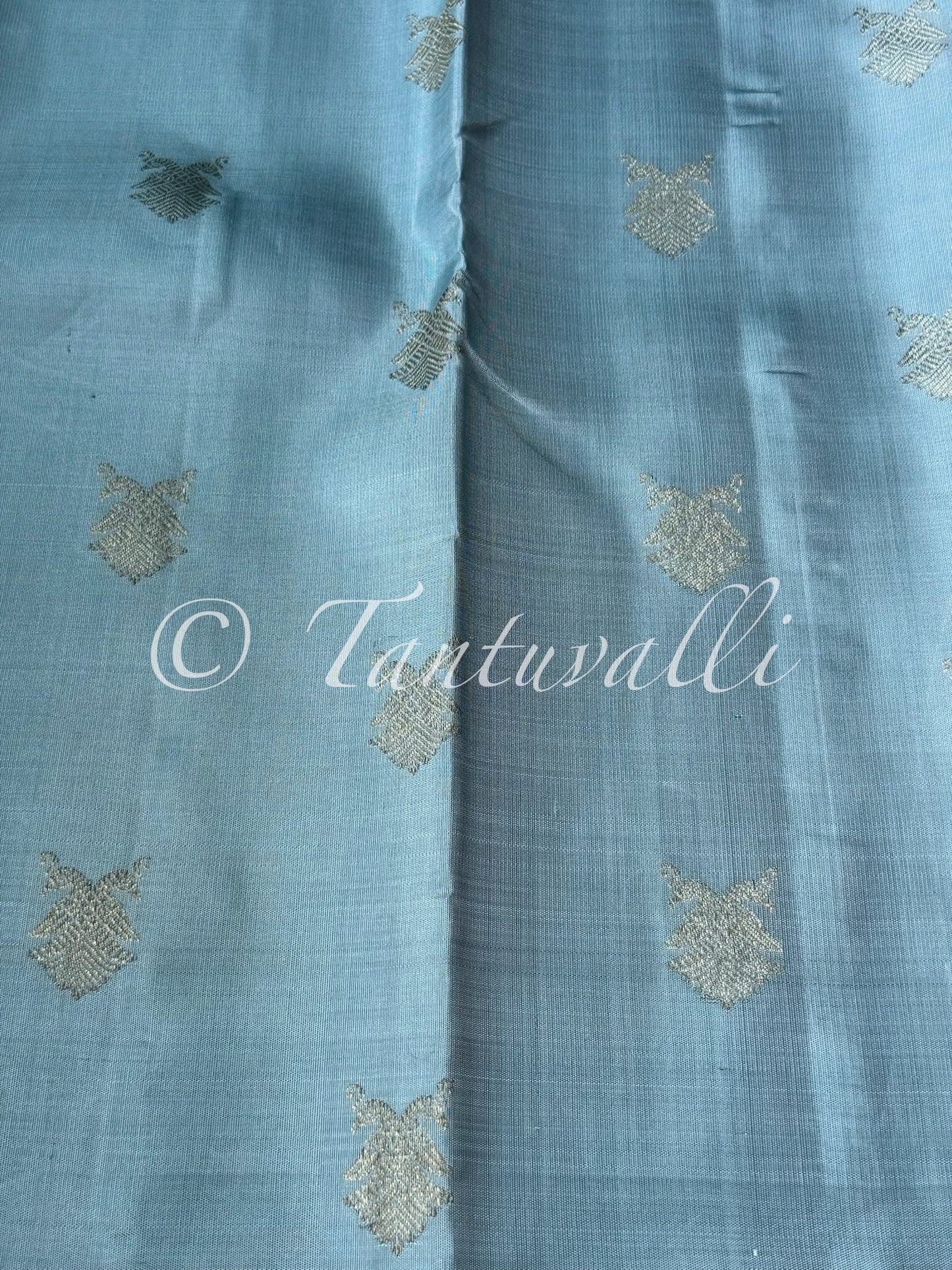Bluish Grey Vaadaamalli and Bottle Green Double Pallu Pure Zari