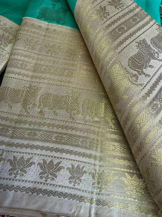 Turquoise blue/sea green with Taupe Korvai