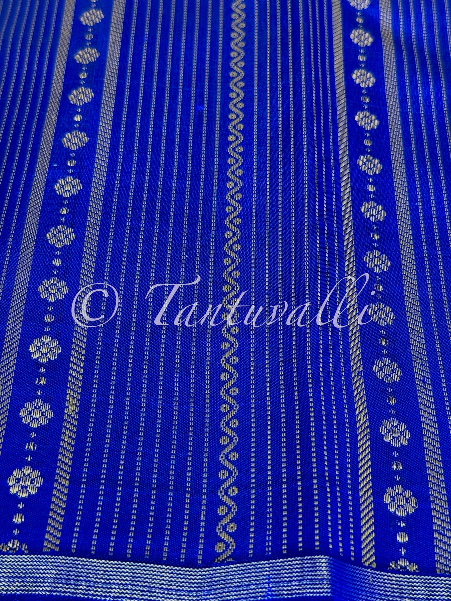 Dark Blue Stripes Borderless