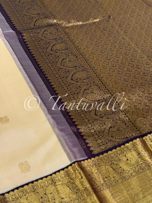 Off White with Paakku Brown Korvai