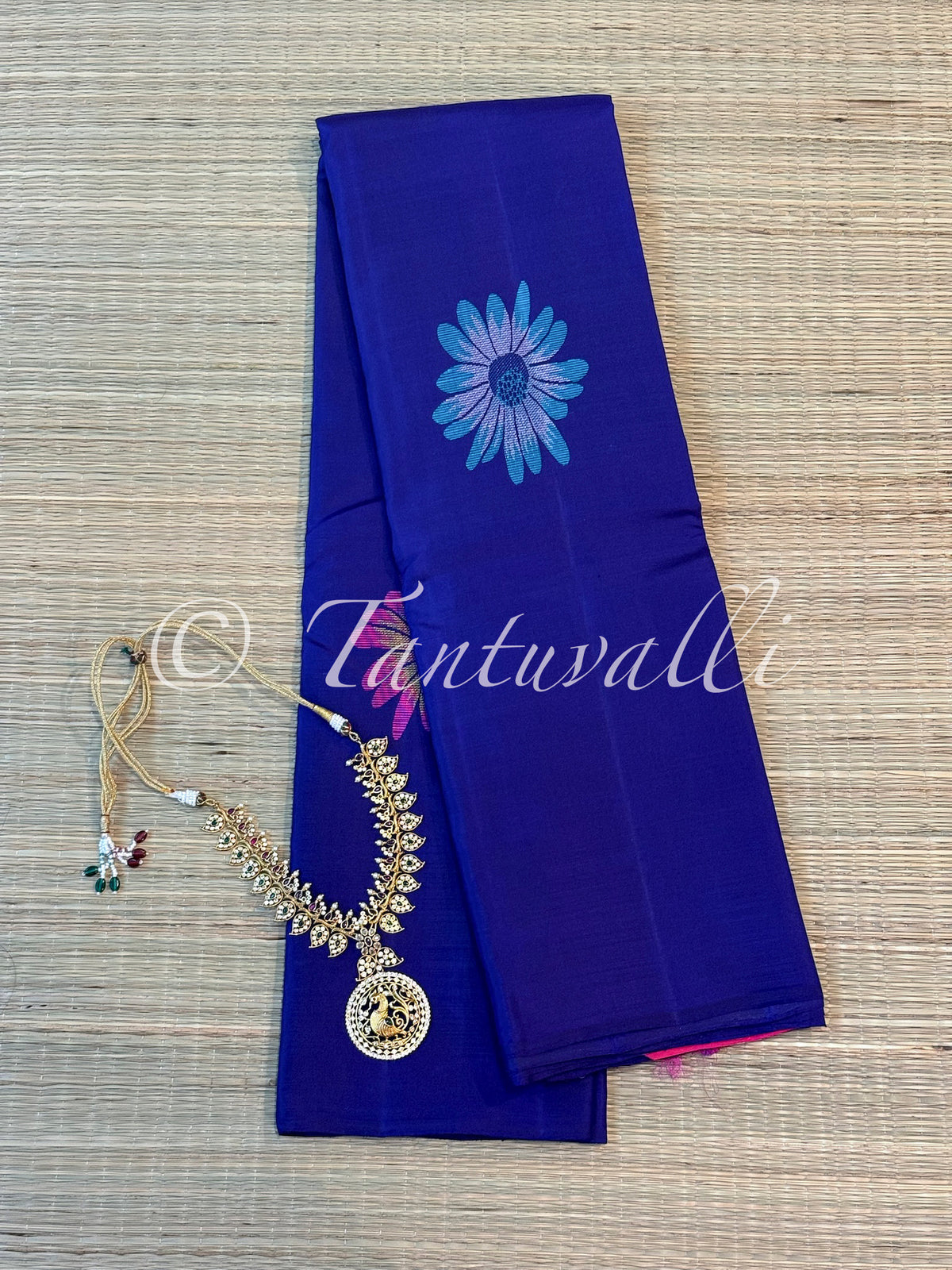 Dark Blue Borderless with Abstract Meenakari Floral Motifs and Pink Pallu