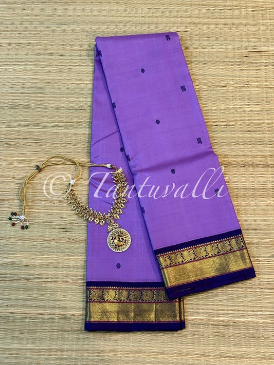 Dark December Poo with Navy Blue Small Border Korvai