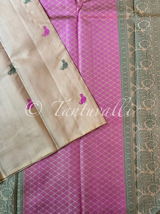 Biscuit Meenakari Borderless