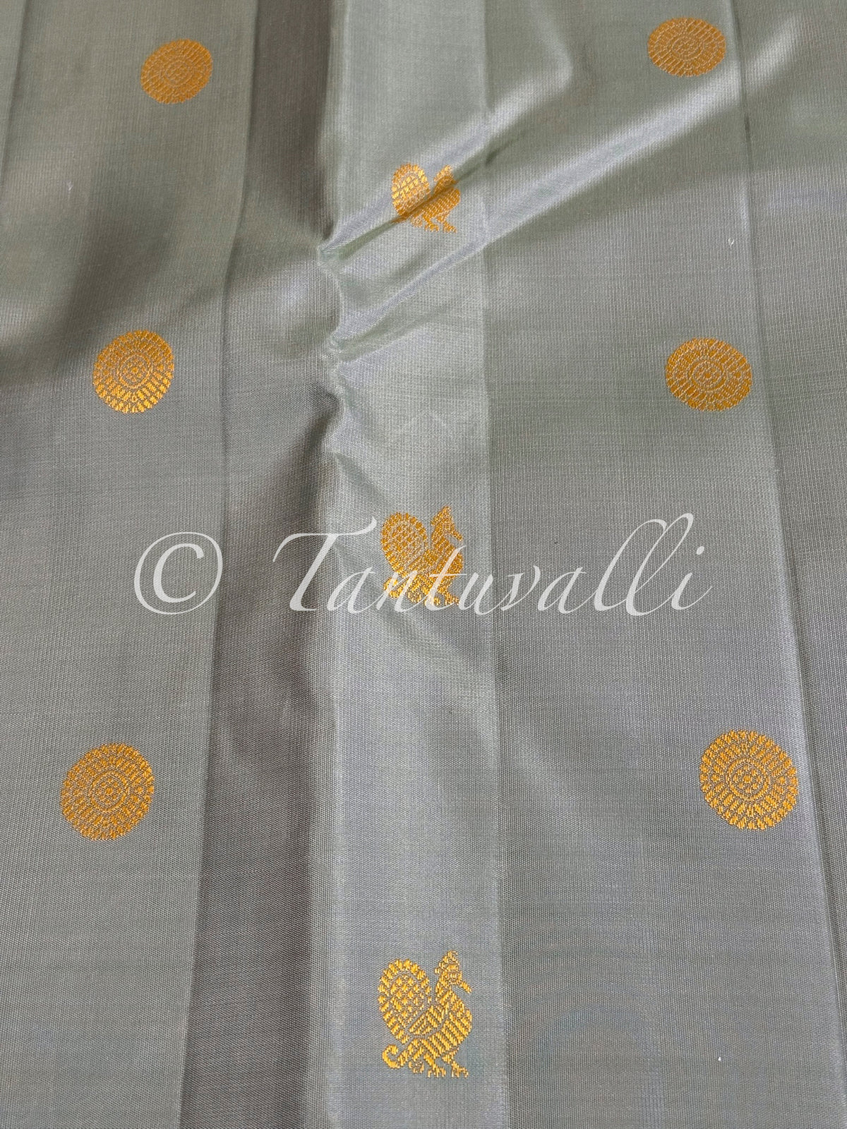 Mint Green Borderless With Lilac Pallu