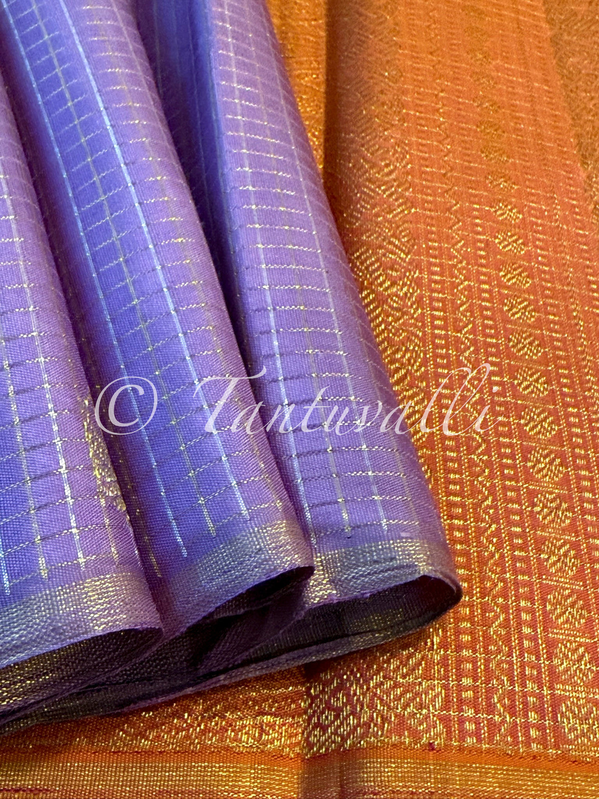 December Poo Oosi Kattam Borderless with Warm Orange Pallu