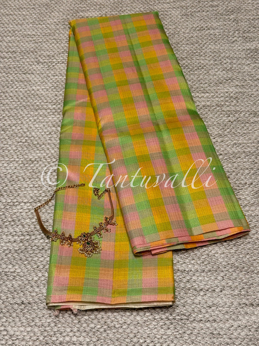 Multi Color Vaira Oosi Checks Borderless