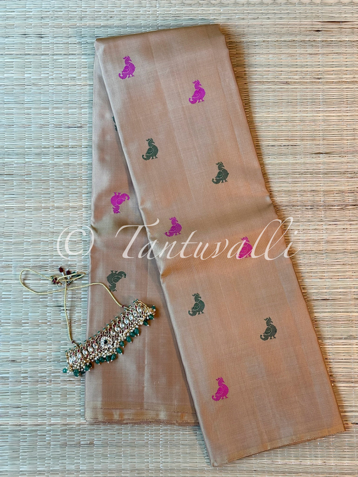 Biscuit Meenakari Borderless
