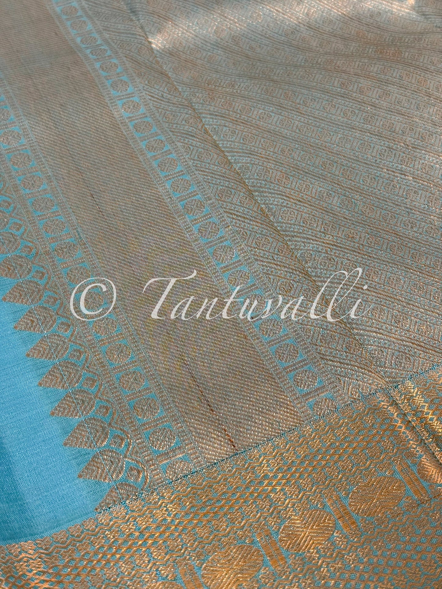 Anandha Blue Self Border