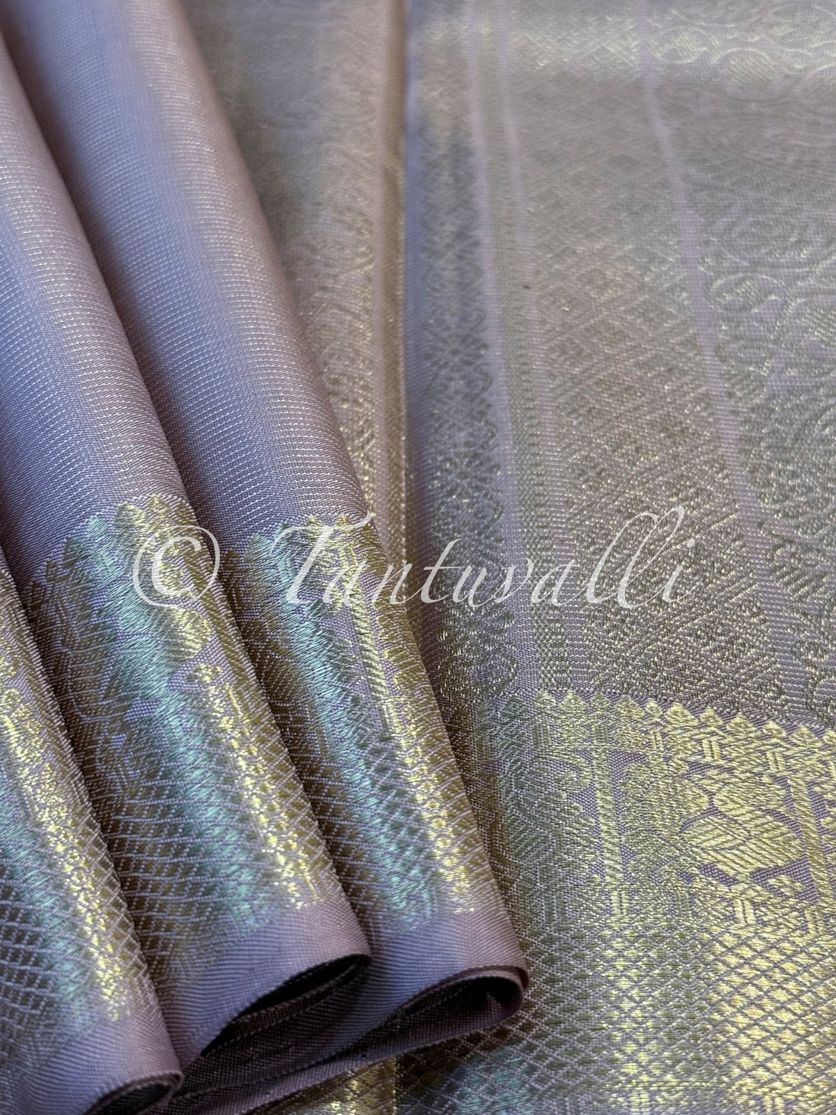 Mauve Vaira Oosi Self Border