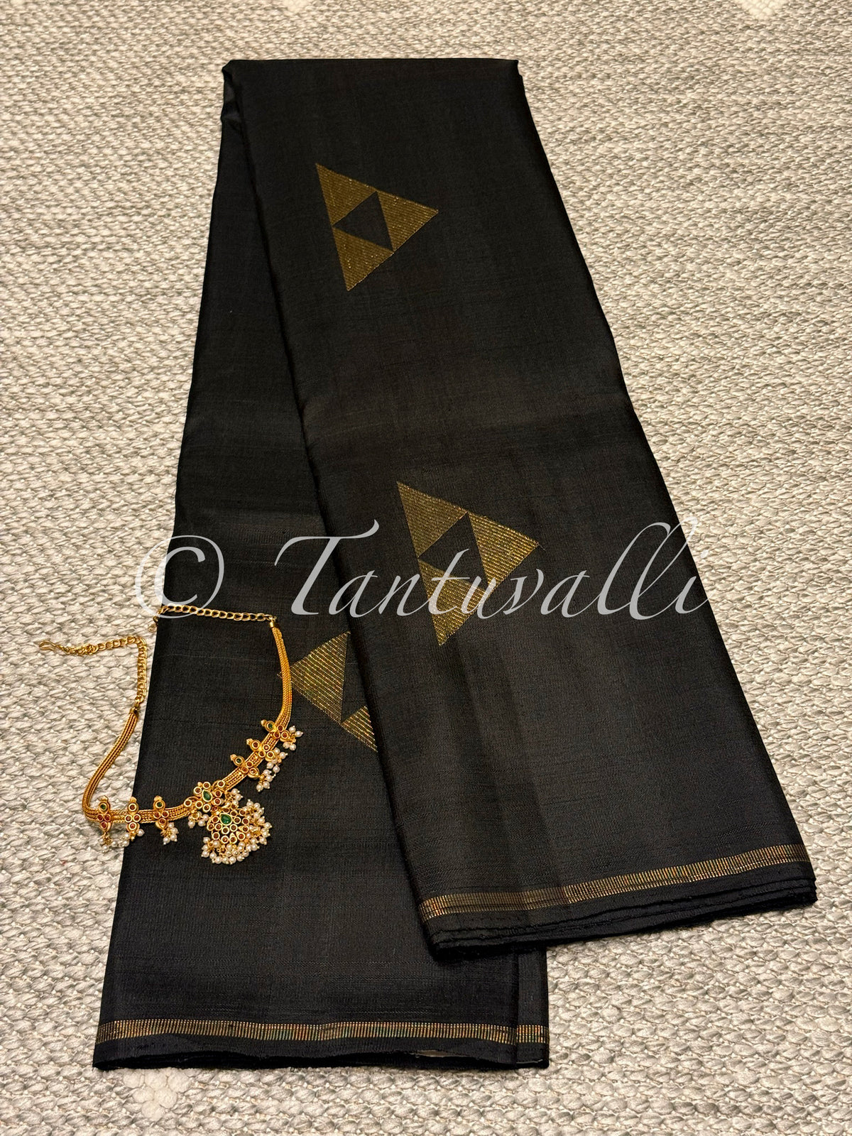 Black Borderless Fusion Ikat Pallu Pure Zari