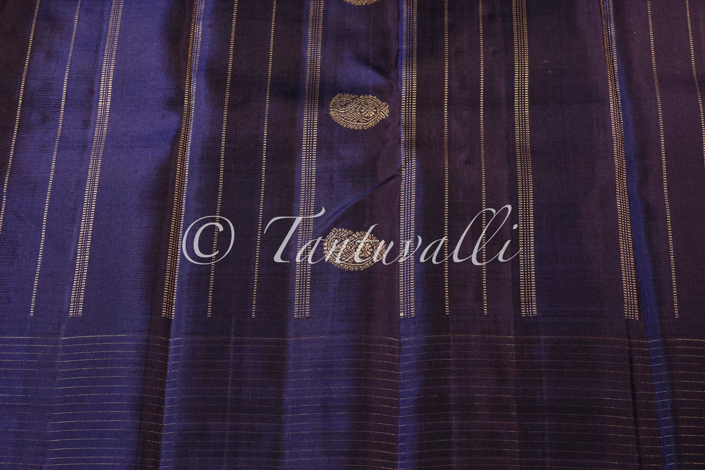 Maroon with Dark Blue Bodi Korvai