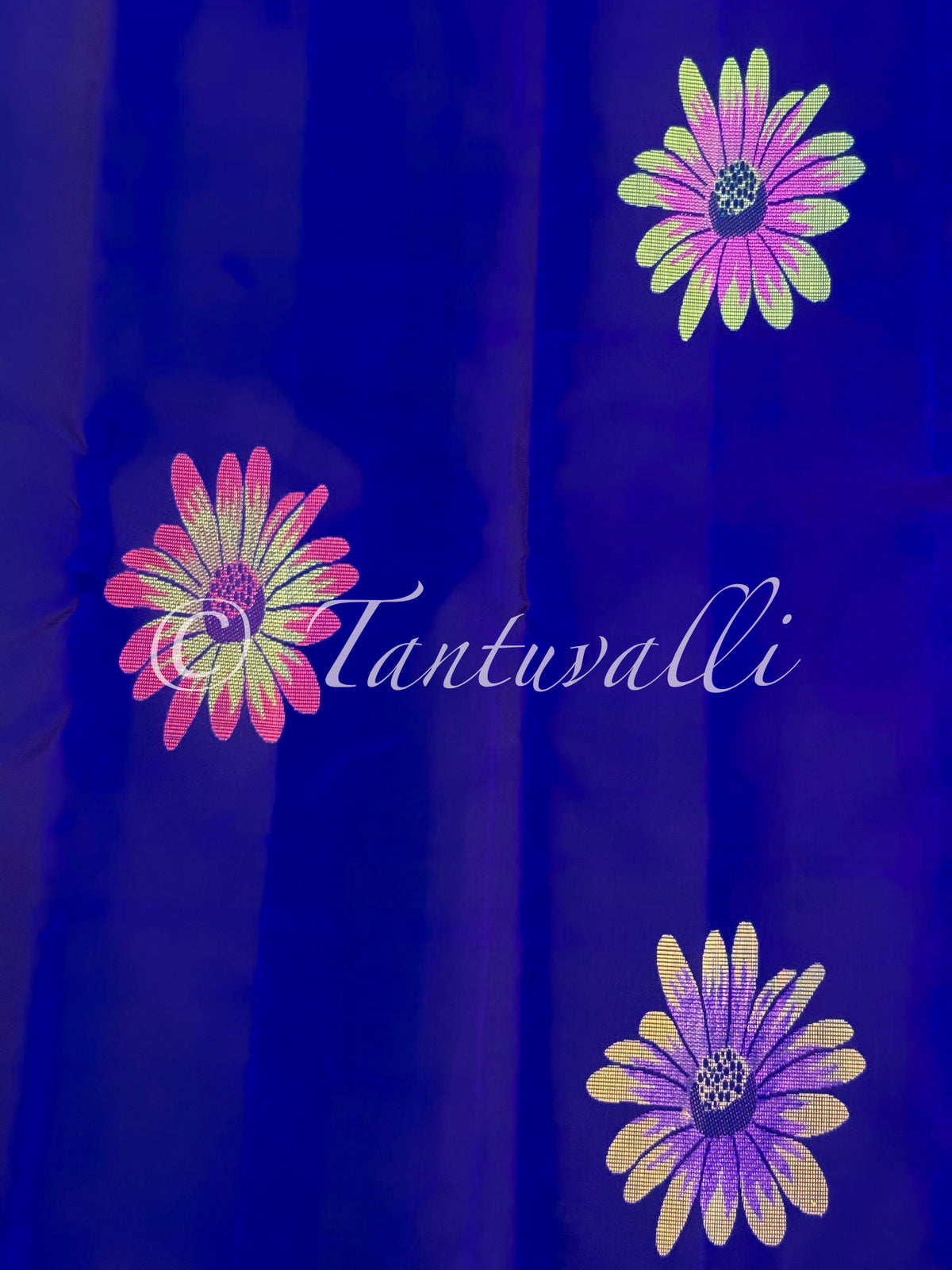 Dark Blue Borderless with Abstract Meenakari Floral Motifs and Pink Pallu