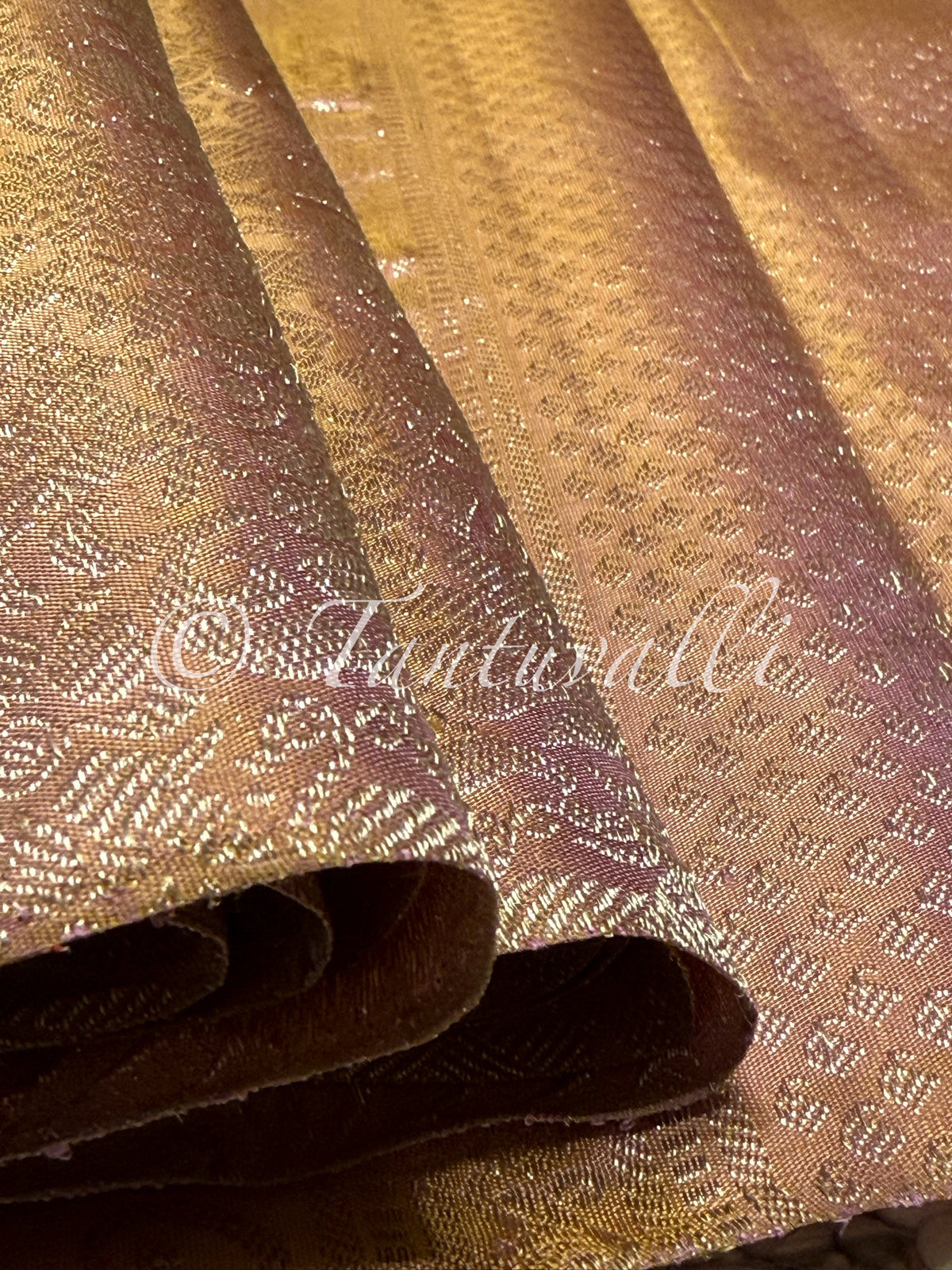 Cream with Mauve Vanasingaram Rising Border