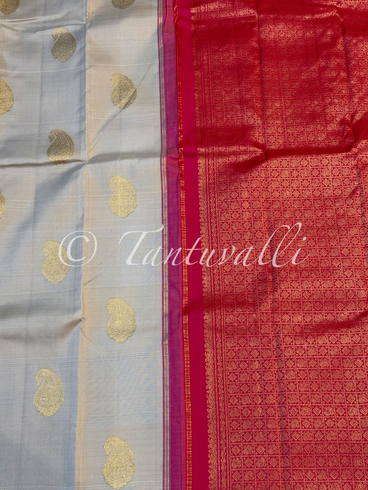 Biscuit Kasa Kasa Kaatam with Reddish Pink Borderless
