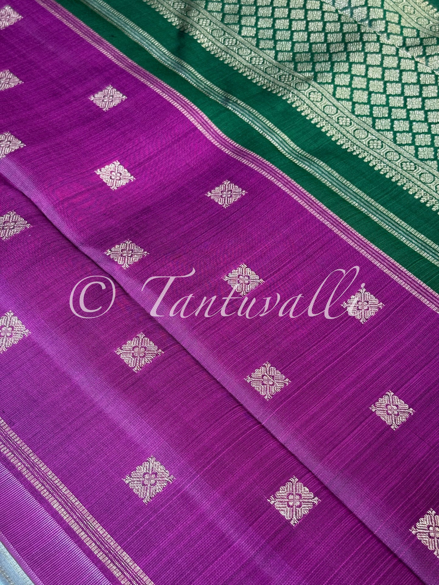 Bluish Grey Vaadaamalli and Bottle Green Double Pallu Pure Zari