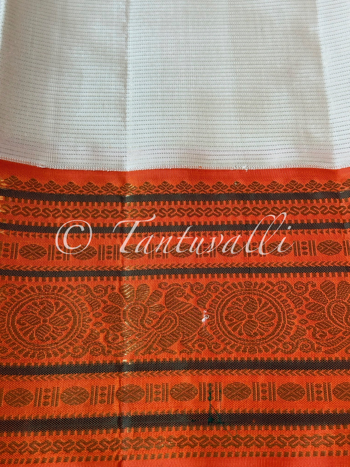 Ivory Vaira Oosi with Orange Varisaipet Korvai