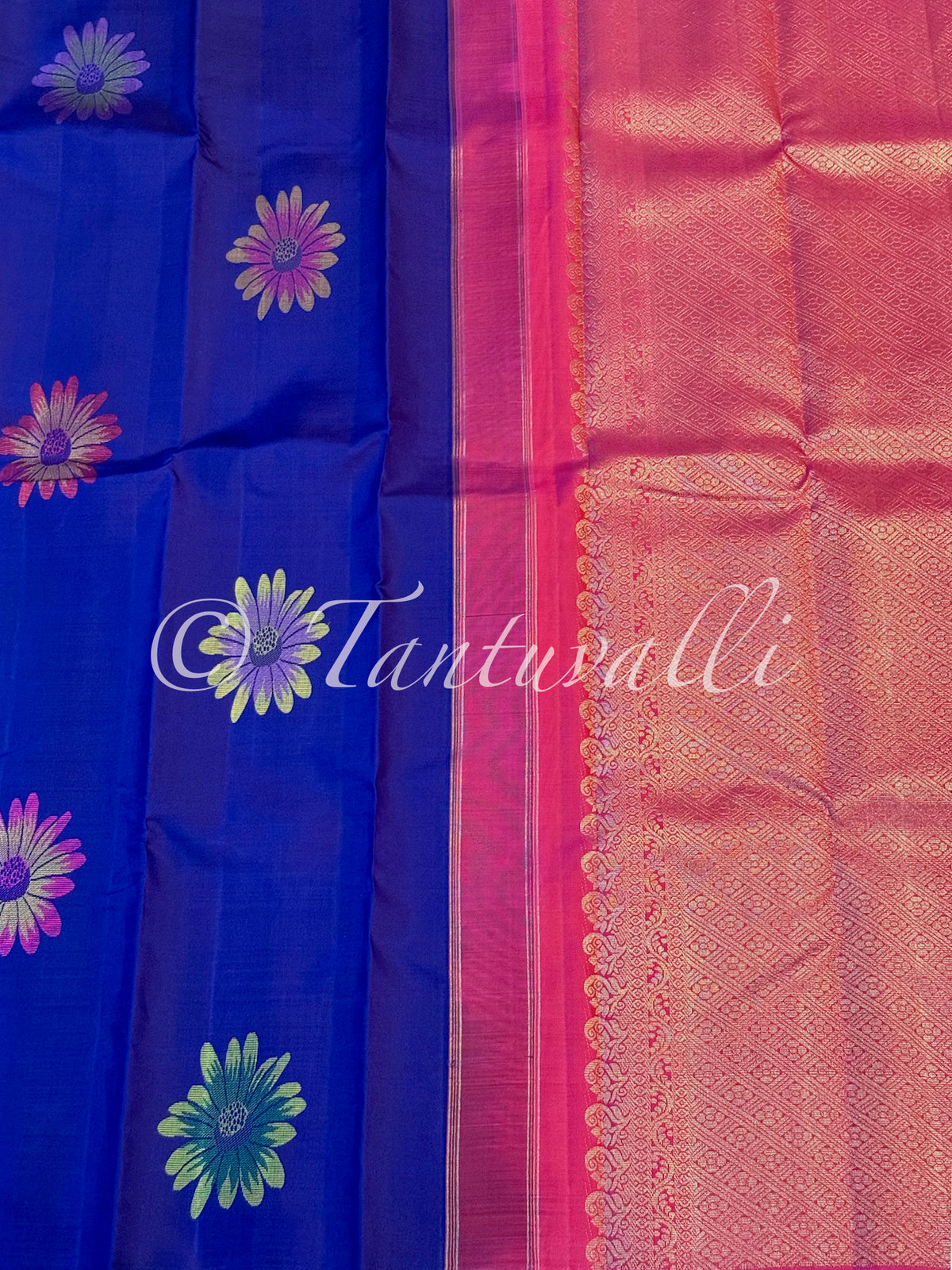 Dark Blue Borderless with Abstract Meenakari Floral Motifs and Pink Pallu
