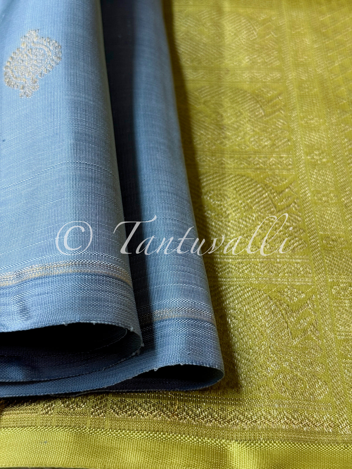 Metallic Blue and Lime Green Borderless Pure Zari