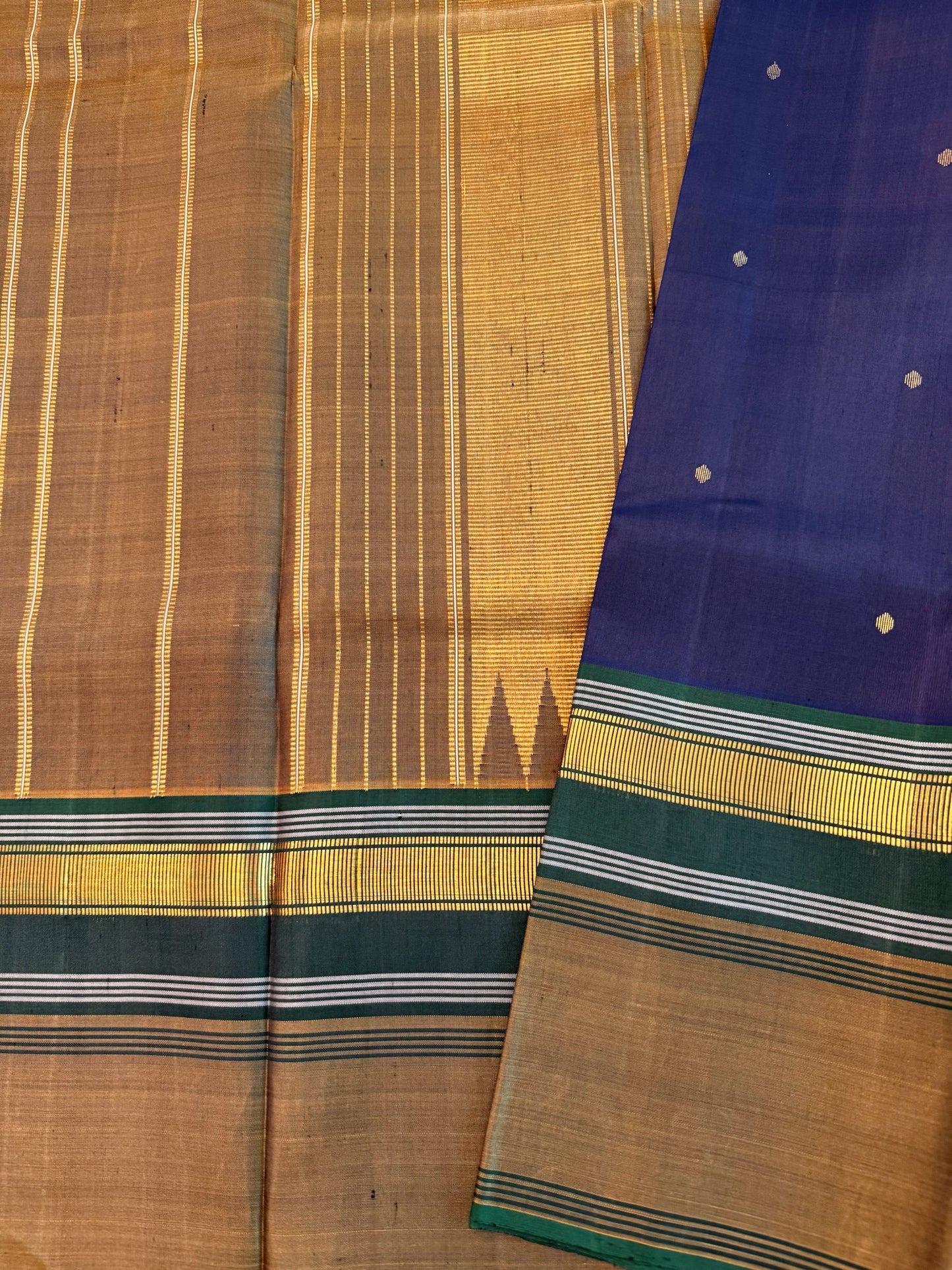 Dual tone indigo with Olive green Korvai