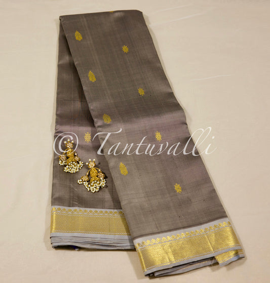 Elephant grey with Cement grey Korvai