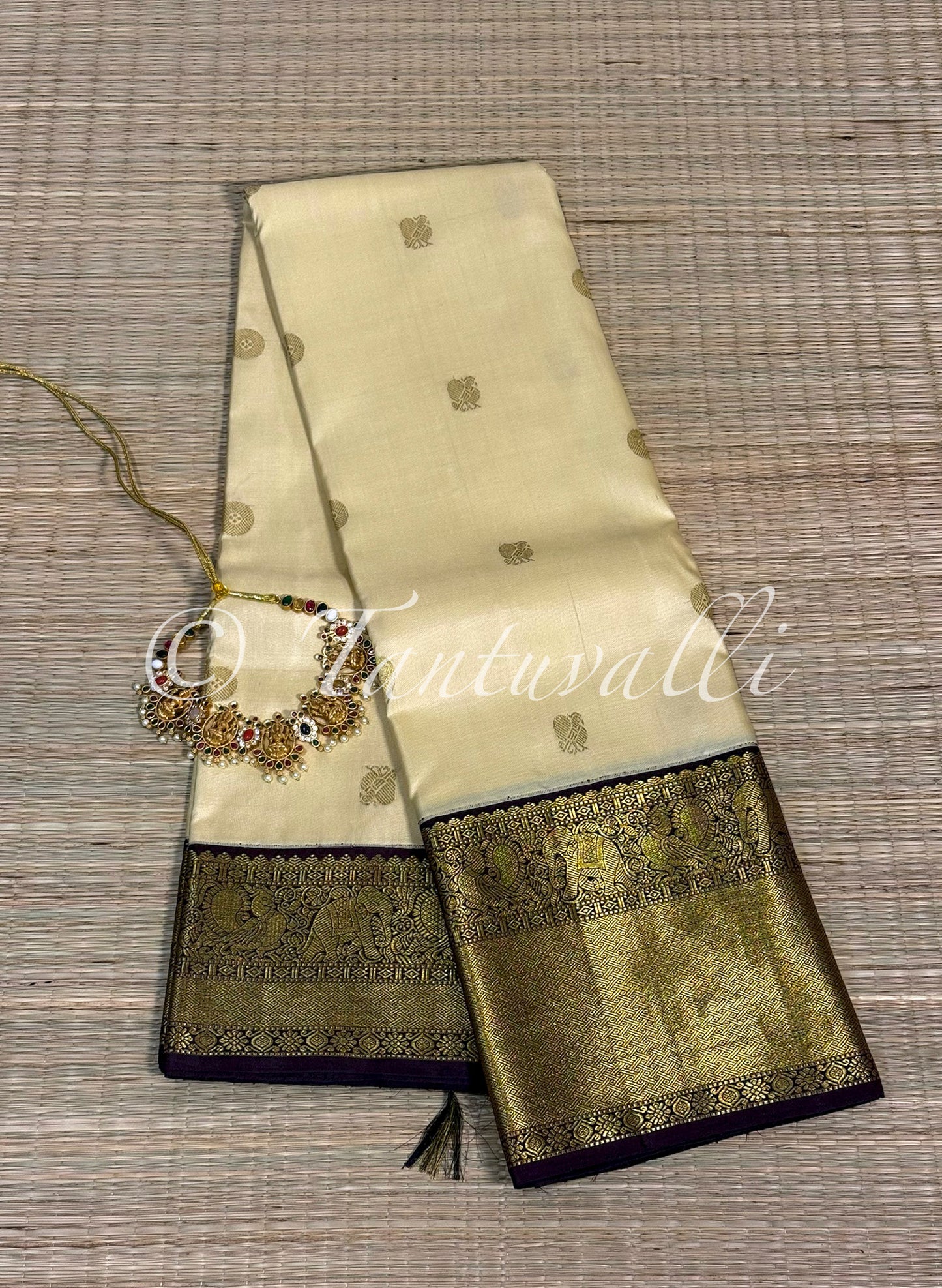 Off White with Paakku Brown Korvai