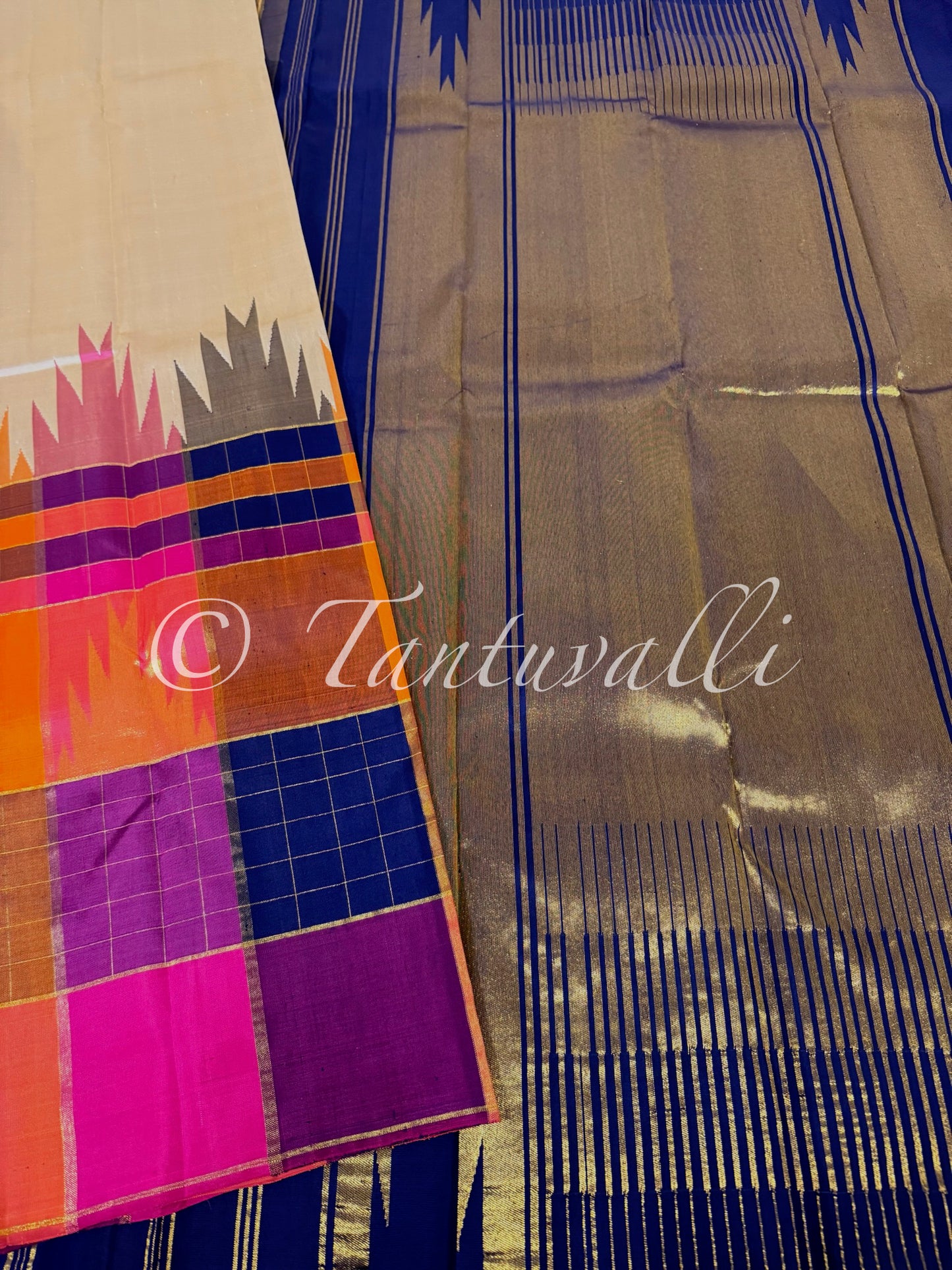 Beige and Multi Color Big Checks Half and Half 8 Kol