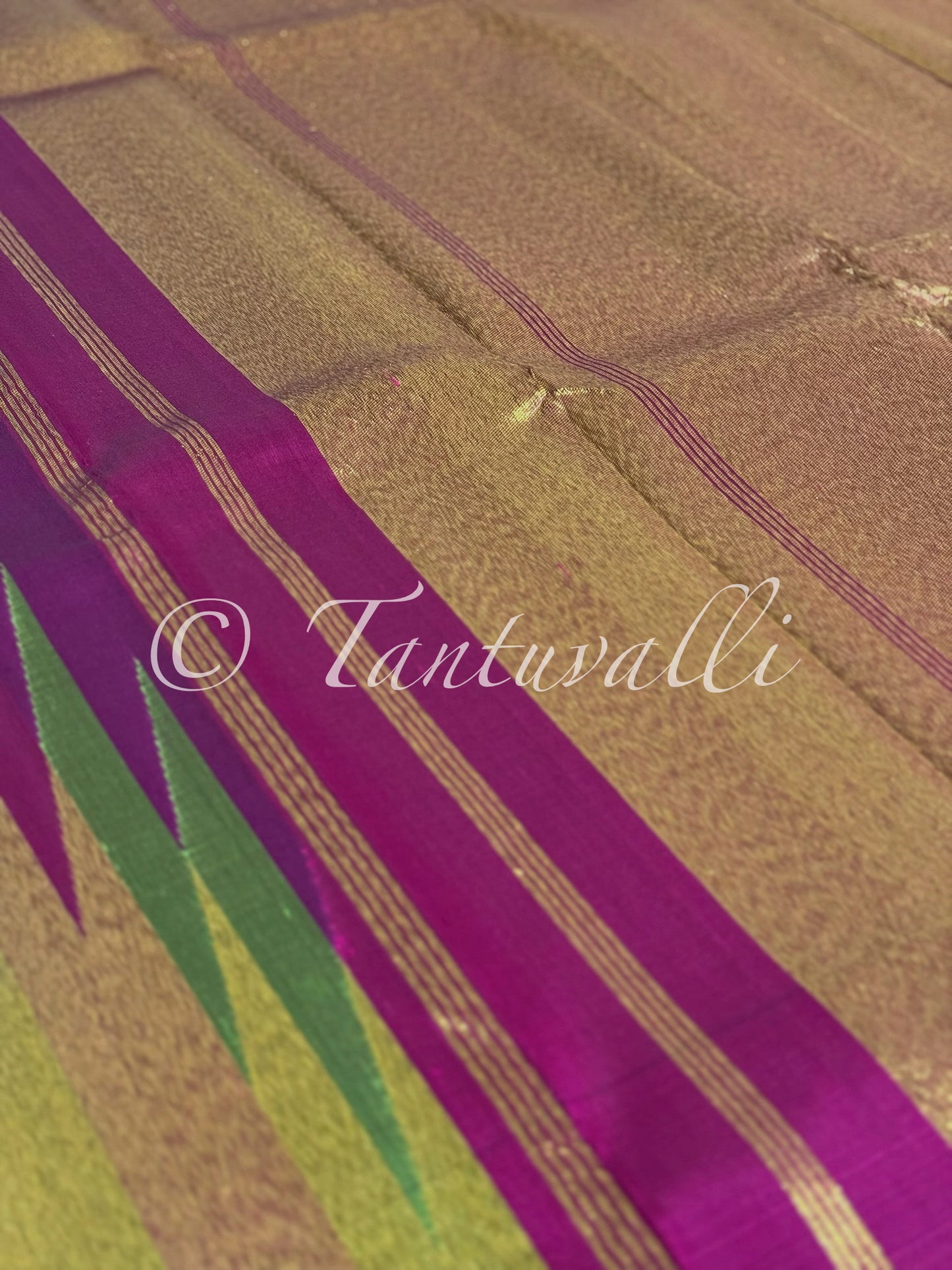 Vaadaamalli 8 Kol Big Temple Border