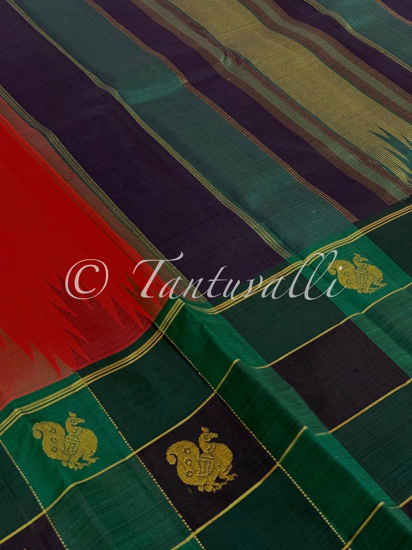 Chili Red with Dark Green and Black Big Checks